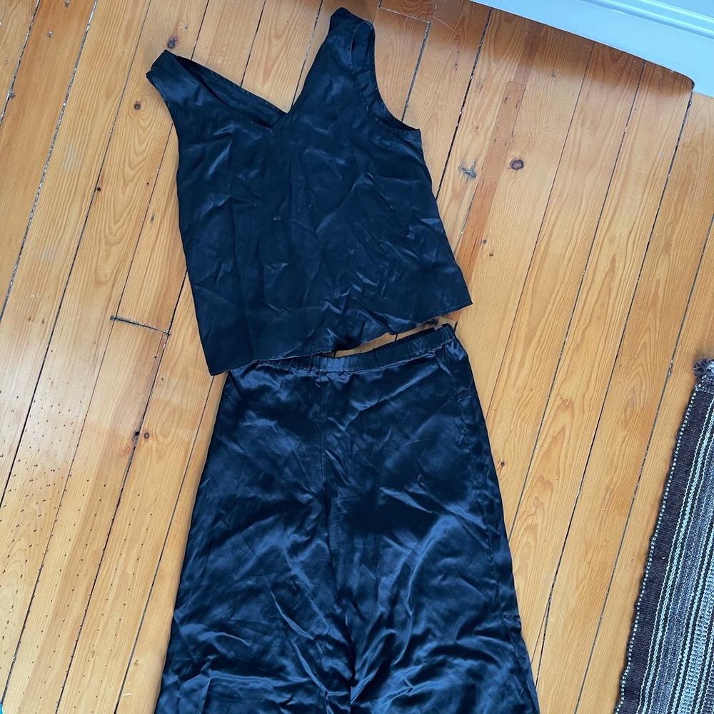 Lunya washable silk pjs black size xs